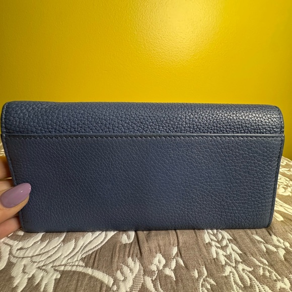 ❌❌ON HOLD❌❌ Gucci Blue Leather Wallet - Picture 3 of 6